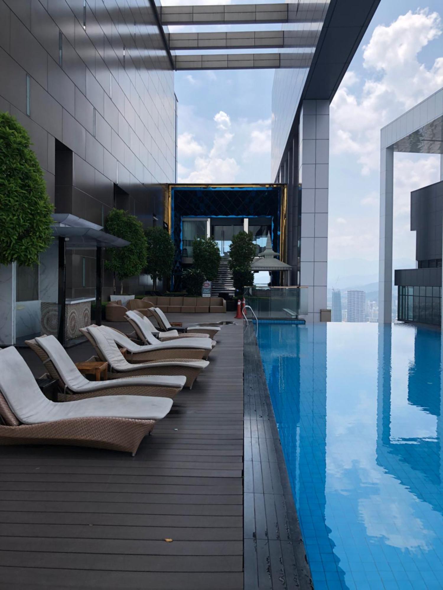 Amazing Pool By Platinum Suites Klcc 吉隆坡 外观 照片